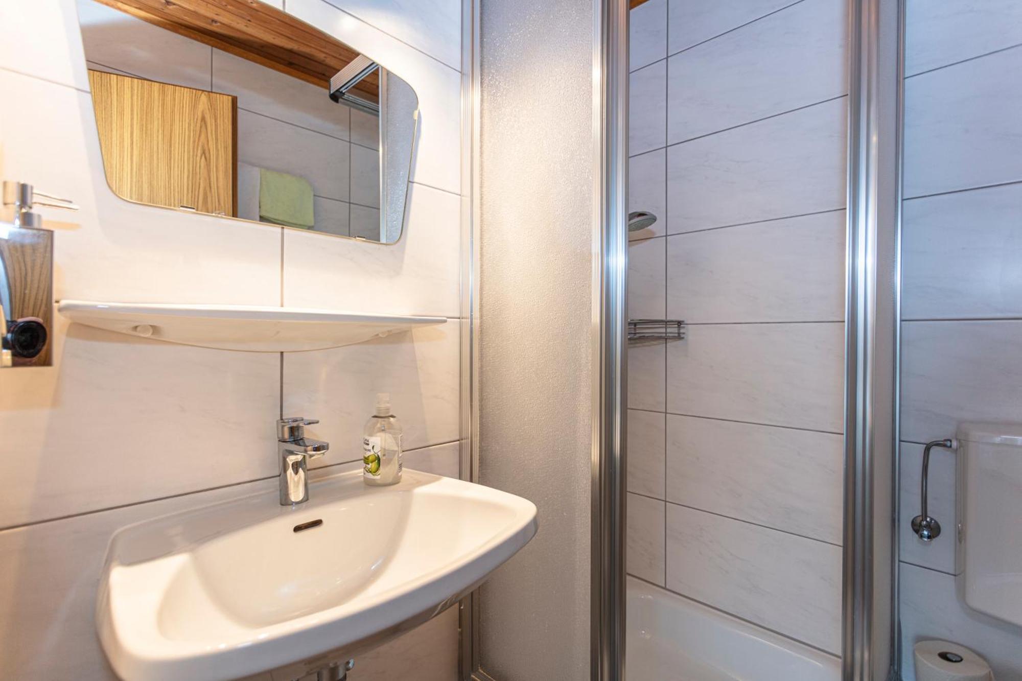 Ferienhaus Alpenrose Bruck an der Grossglocknerstrasse Ngoại thất bức ảnh