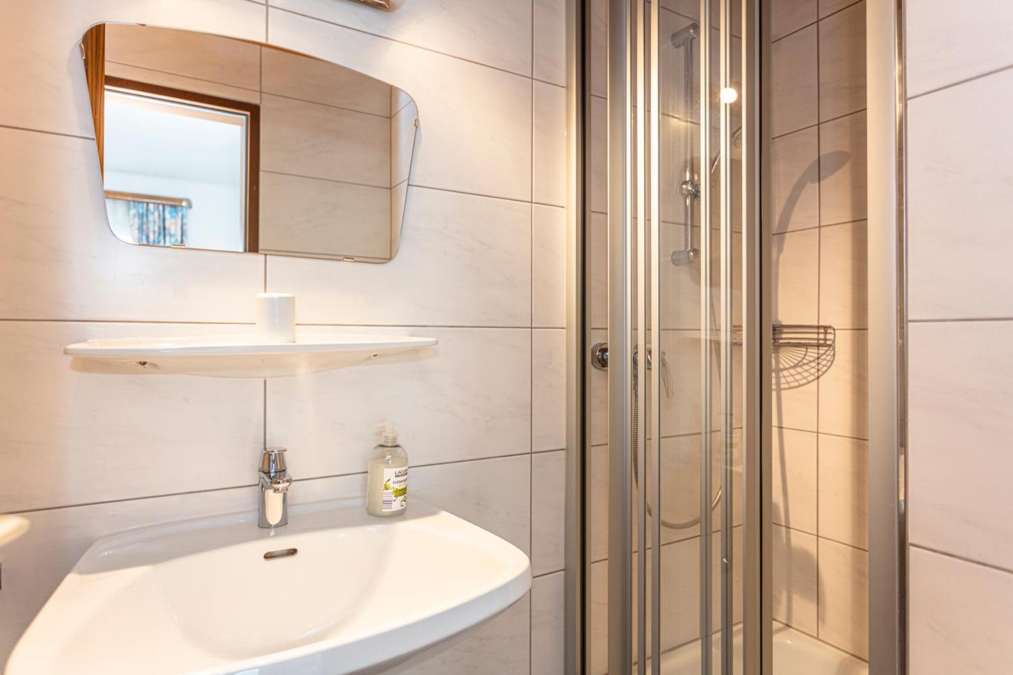 Ferienhaus Alpenrose Bruck an der Grossglocknerstrasse Ngoại thất bức ảnh