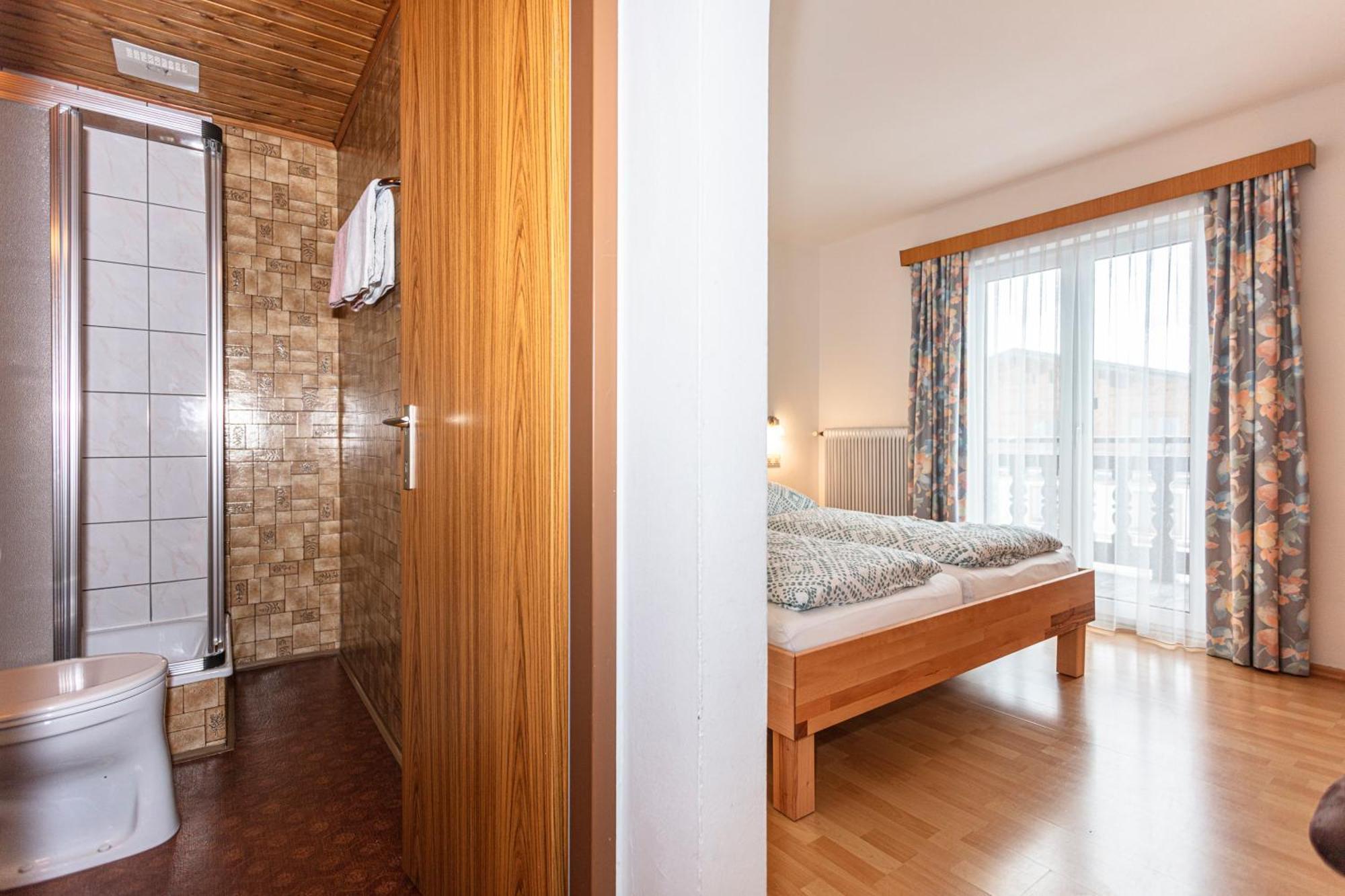 Ferienhaus Alpenrose Bruck an der Grossglocknerstrasse Ngoại thất bức ảnh